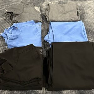 FIGS Black Catarina 1-pocket Scrub Tops